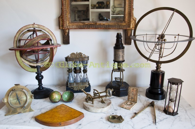 antique scientific instruments Le Saint Georges